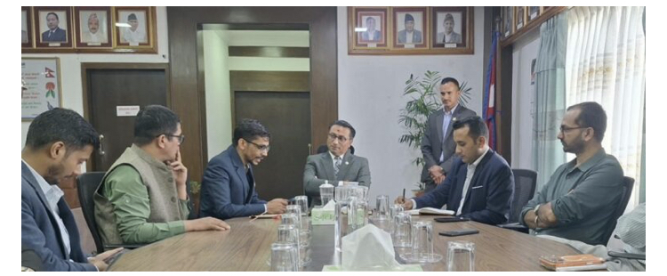 व्यवसायीलाई अर्थमन्त्रीले भने : सरकारले धरपकड गर्दैन, ढुक्क भएर व्यापार गर्नुहोस्